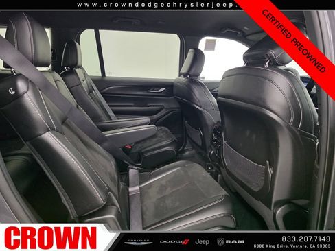 Used 2023 Jeep Grand Cherokee L Laredo AWD/4WD image 15