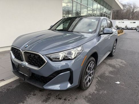 Used 2025 BMW X2 xDrive28i w/ Technology Package image 3