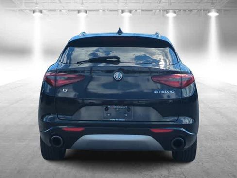 Used 2021 Alfa Romeo Stelvio Ti AWD/4WD image 7