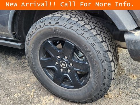 Used 2024 Ford Bronco Black Diamond image 7
