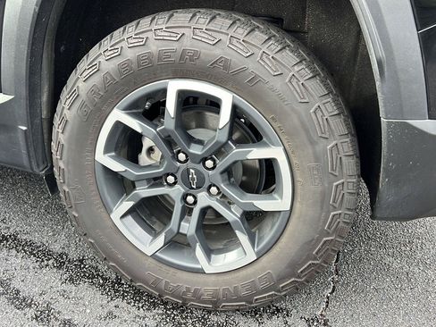Used 2025 Chevrolet Equinox ACTIV w/ Convenience Package III FWD image 8
