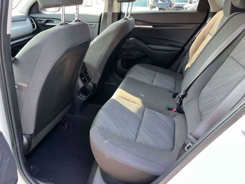 Used 2026 Kia Seltos LX AWD/4WD image 6