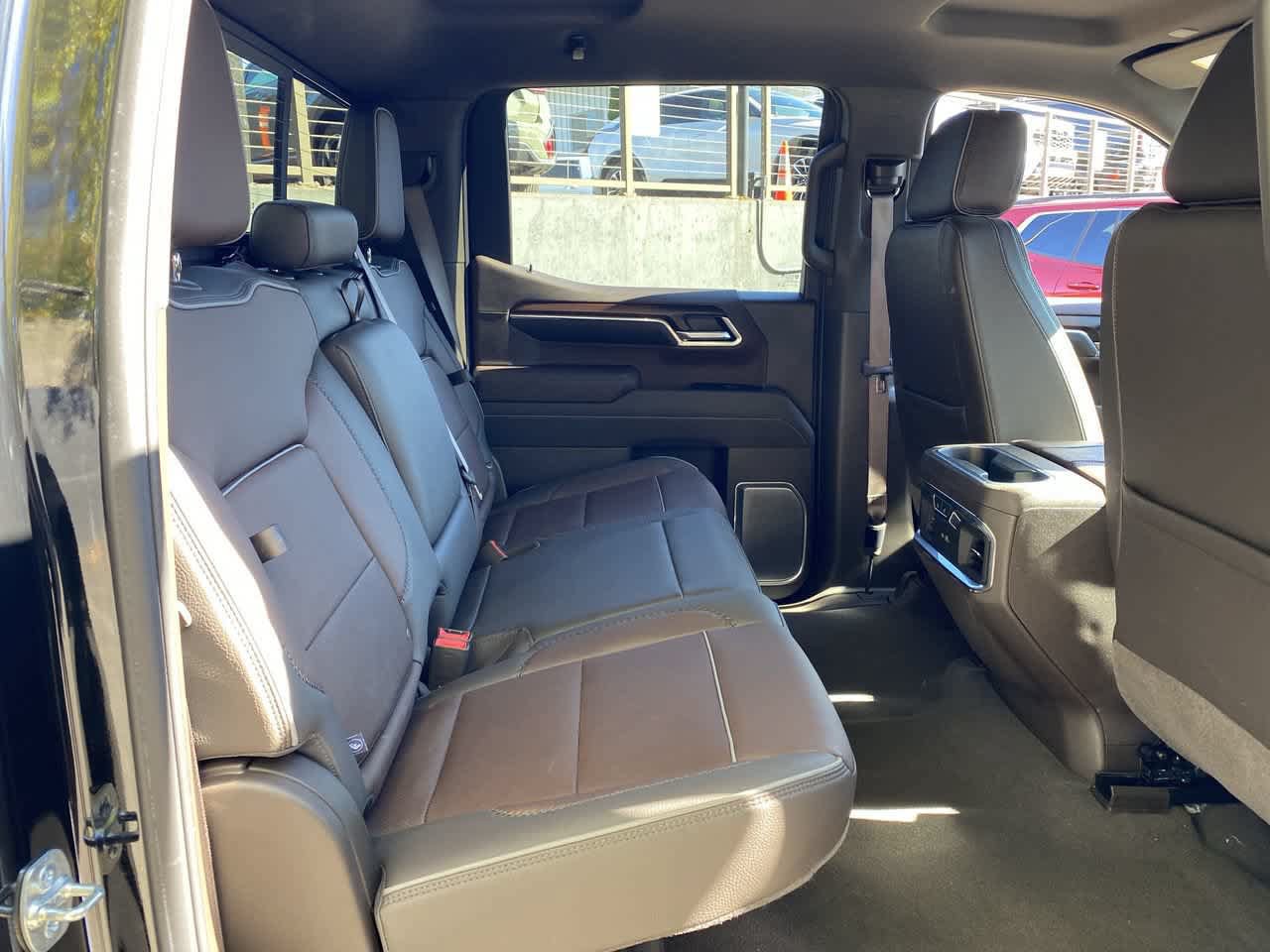 Used 2025 GMC Sierra 1500 Denali w/ Denali Carbonpro Edition AWD/4WD image 17