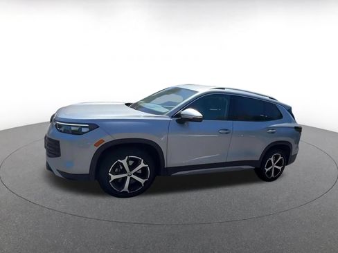 Used 2026 Volkswagen Tiguan SE AWD/4WD image 8