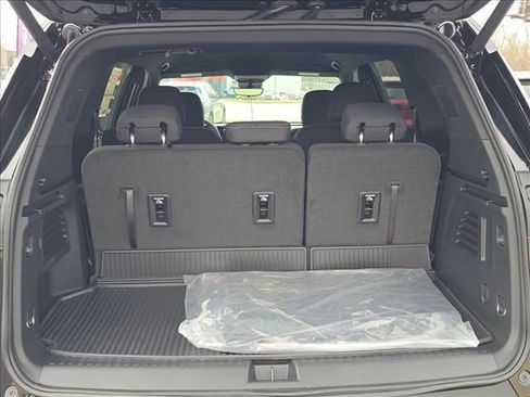 New 2026 Chevrolet Traverse LT w/ Driver Confidence Package FWD image 19