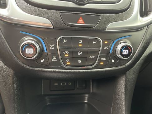 Used 2021 Chevrolet Equinox LT AWD/4WD image 20