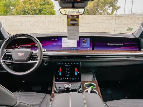 New 2026 Cadillac Escalade ESV Platinum Sport AWD/4WD image 12