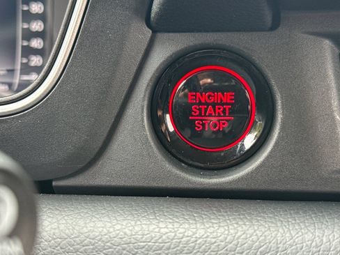 Used 2023 Honda Pilot Elite image 16