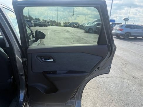 Used 2023 Nissan Rogue SV AWD/4WD image 47