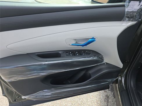 New 2026 Hyundai Tucson SE image 11