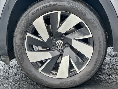 Used 2024 Volkswagen Atlas Cross Sport SE image 26