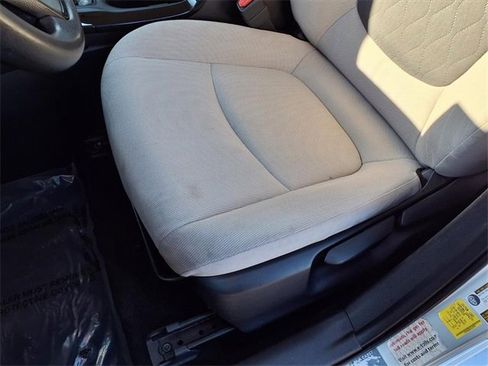 Used 2022 Toyota Corolla LE image 56