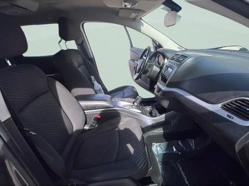Used 2016 Dodge Journey SE w/ Flexible Seating Group FWD image 27