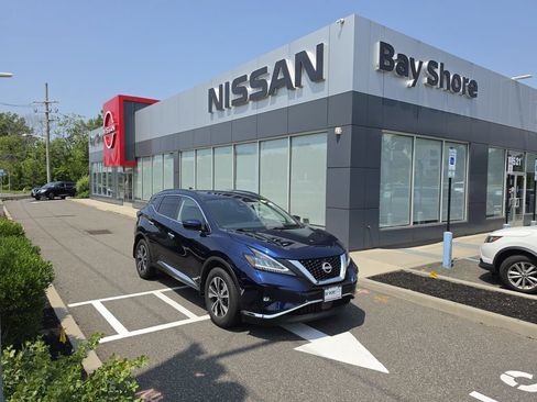 Certified 2024 Nissan Murano SV AWD/4WD image 2