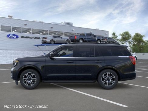 New 2026 Ford Expedition Active AWD/4WD image 3