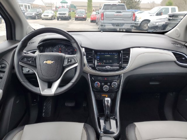 Used 2018 Chevrolet Trax Premier FWD image 28
