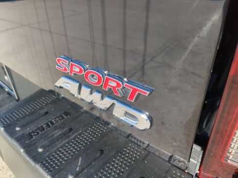 Used 2023 Honda Ridgeline Sport image 11