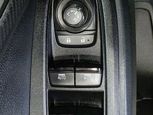 Used 2024 Subaru Crosstrek 2.5i Wilderness w/ Wilderness Package image 14