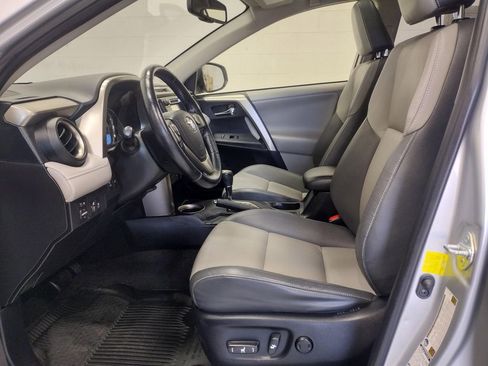 Used 2013 Toyota RAV4 Limited AWD/4WD image 25