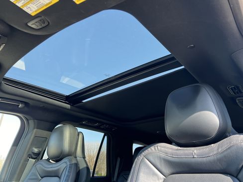 Used 2021 Lincoln Navigator Reserve image 27