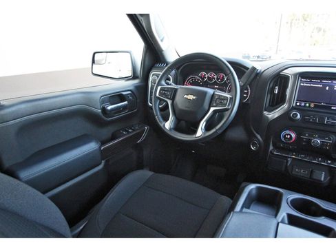Used 2022 Chevrolet Silverado 1500 LT image 12
