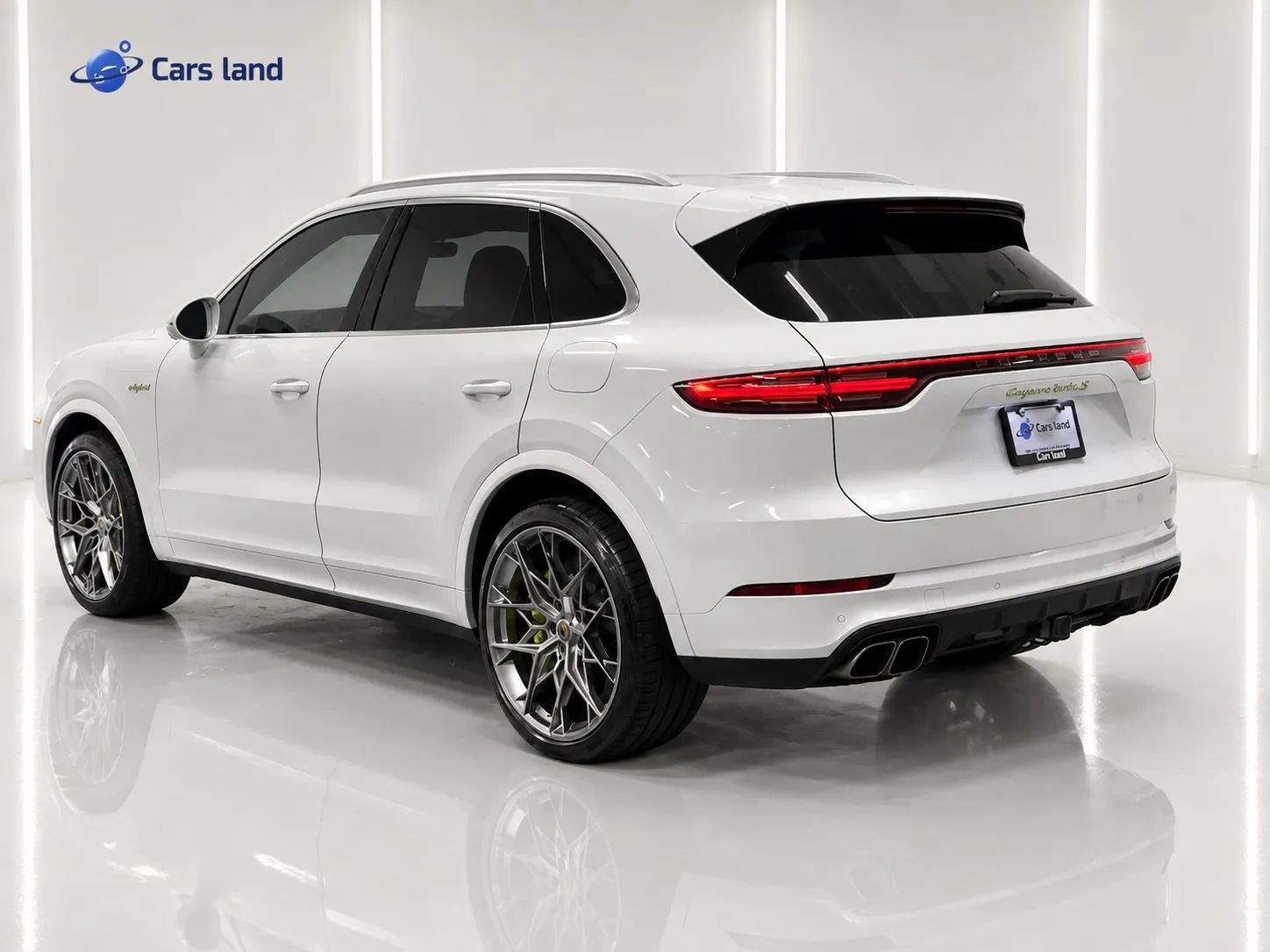 Used 2021 Porsche Cayenne Turbo S AWD/4WD image 5