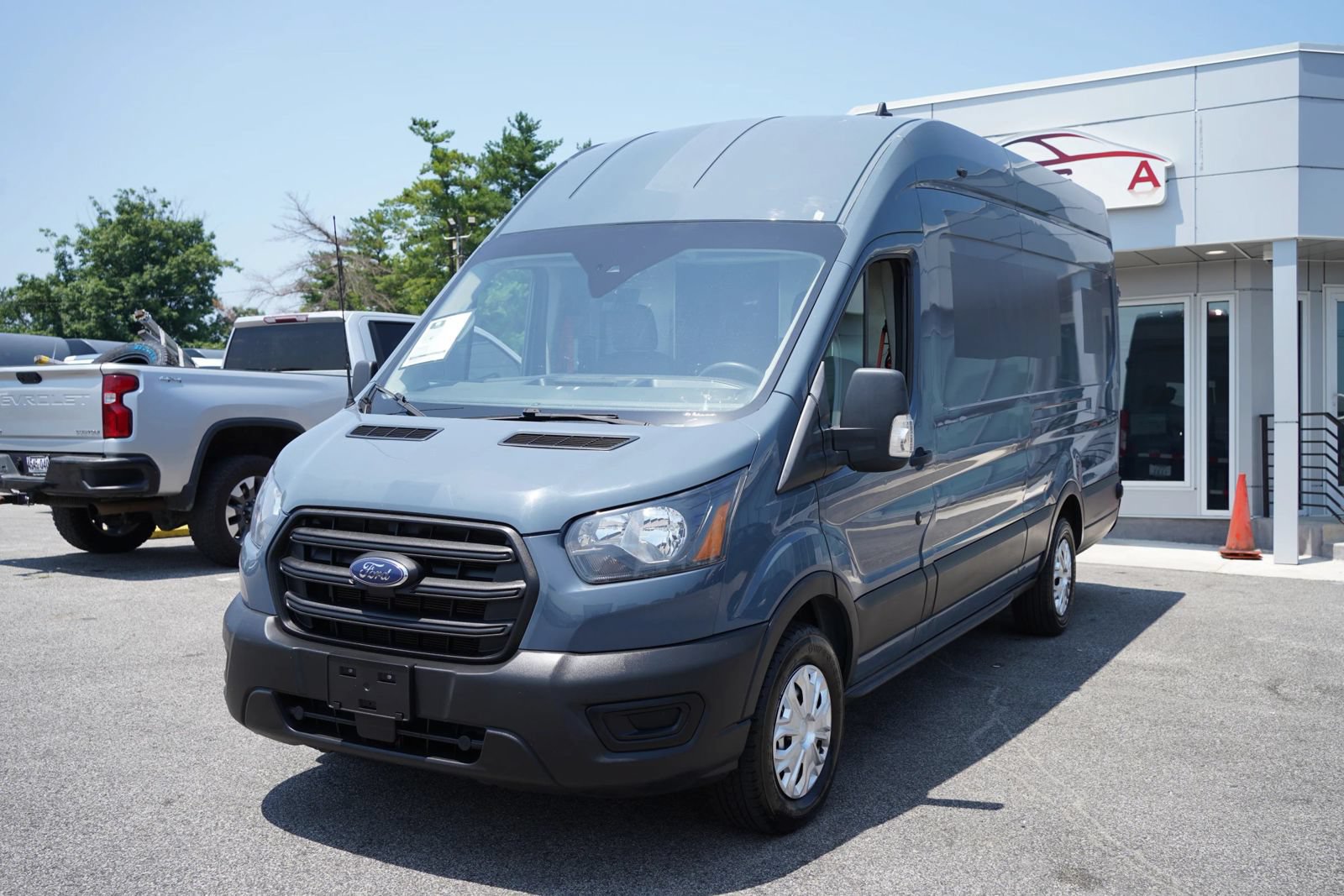 Used 2019 Ford Transit 250 148 High Roof Extended RWD image 1