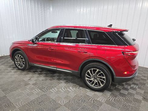 Used 2022 Lincoln Corsair AWD w/ Equipment Group 101A image 4