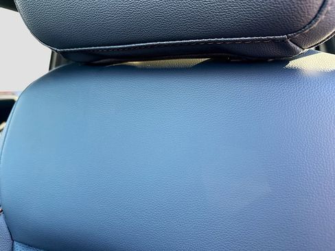 New 2025 Ford F150 Lariat w/ Equipment Group 502A High image 40