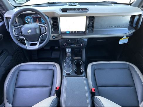 New 2025 Ford Bronco Big Bend w/ Black Diamond Package image 7