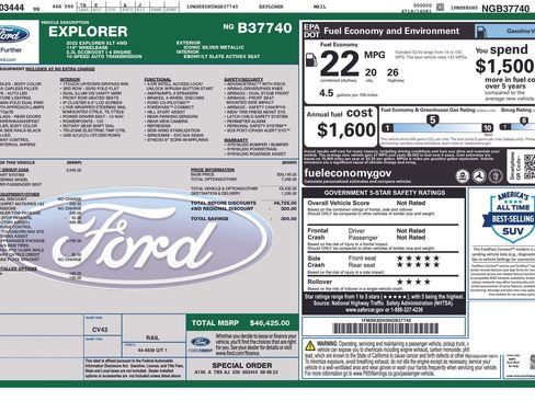 Used 2022 Ford Explorer XLT w/ Equipment Group 202A image 6