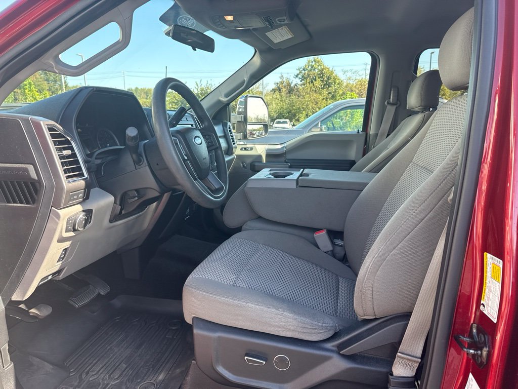 Used 2017 Ford F250 XLT w/ XLT Premium Package AWD/4WD image 5