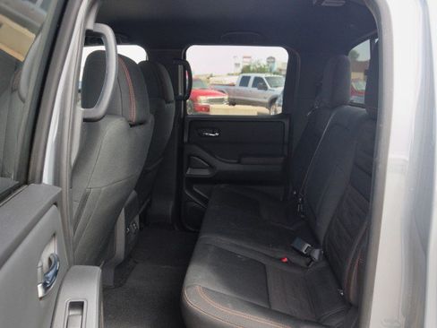 Used 2023 Nissan Frontier PRO-4X w/ Pro Convenience Package AWD/4WD image 30
