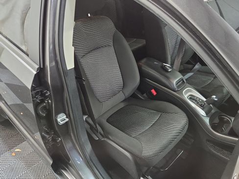 Used 2020 Dodge Journey SE w/ SE Popular Equipment Group image 14