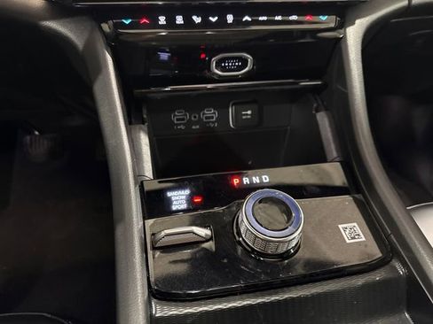 New 2026 Jeep Grand Cherokee L Limited w/ Limited Altitude Package AWD/4WD image 4