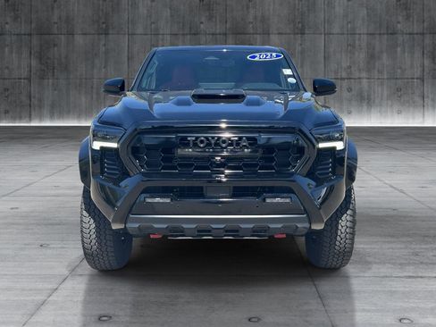 Used 2025 Toyota Tacoma TRD Pro AWD/4WD image 8