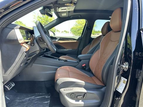 New 2026 Volkswagen Tiguan SEL R-Line AWD/4WD image 12