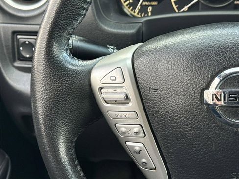 Certified 2016 Nissan Versa Note SV image 8