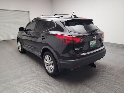 Used 2019 Nissan Rogue Sport SV w/ Technology Package image 5