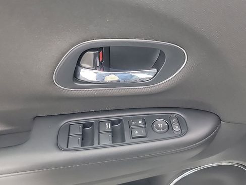 Certified 2019 Honda HR-V EX image 35