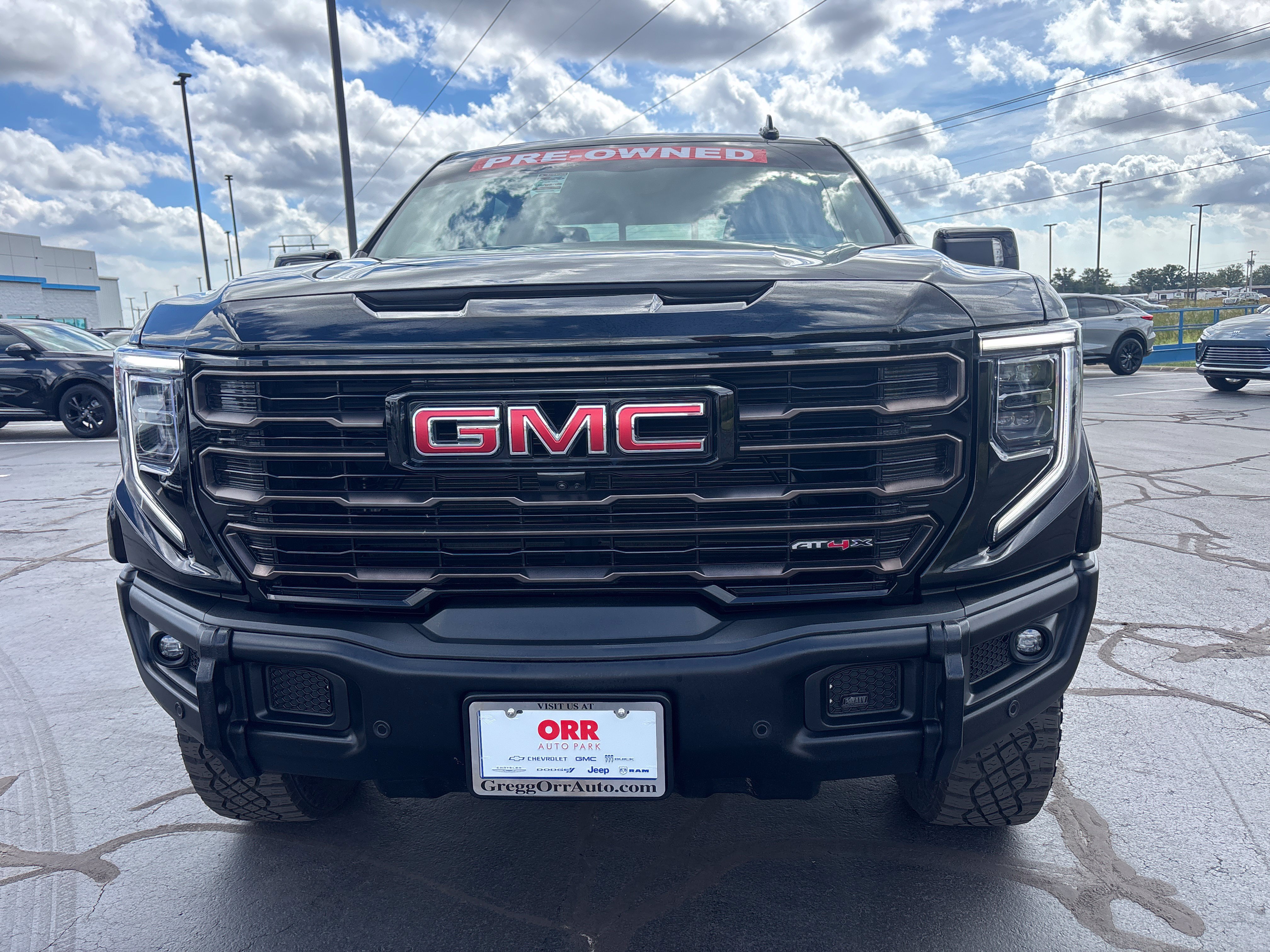 Used 2025 GMC Sierra 1500 AT4X AWD/4WD image 2