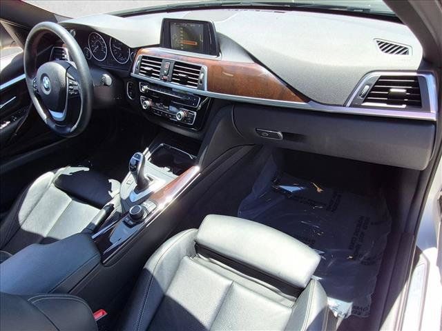 Used 2017 BMW 330i Sedan RWD image 21