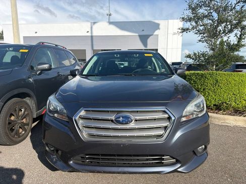 Used 2017 Subaru Legacy 2.5i Limited AWD/4WD image 2