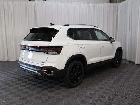 New 2025 Volkswagen Taos SEL AWD/4WD image 26