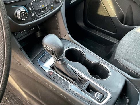 Used 2023 Chevrolet Equinox LT w/ LPO, Floor Liner Package image 13