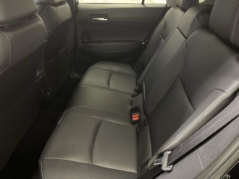 Used 2024 Toyota Corolla Cross XLE w/ Convenience Package AWD/4WD image 22