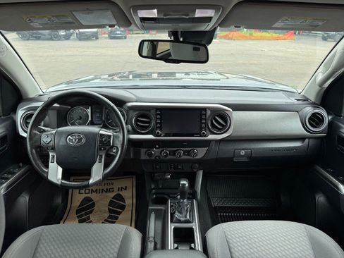 Used 2020 Toyota Tacoma SR5 AWD/4WD image 20