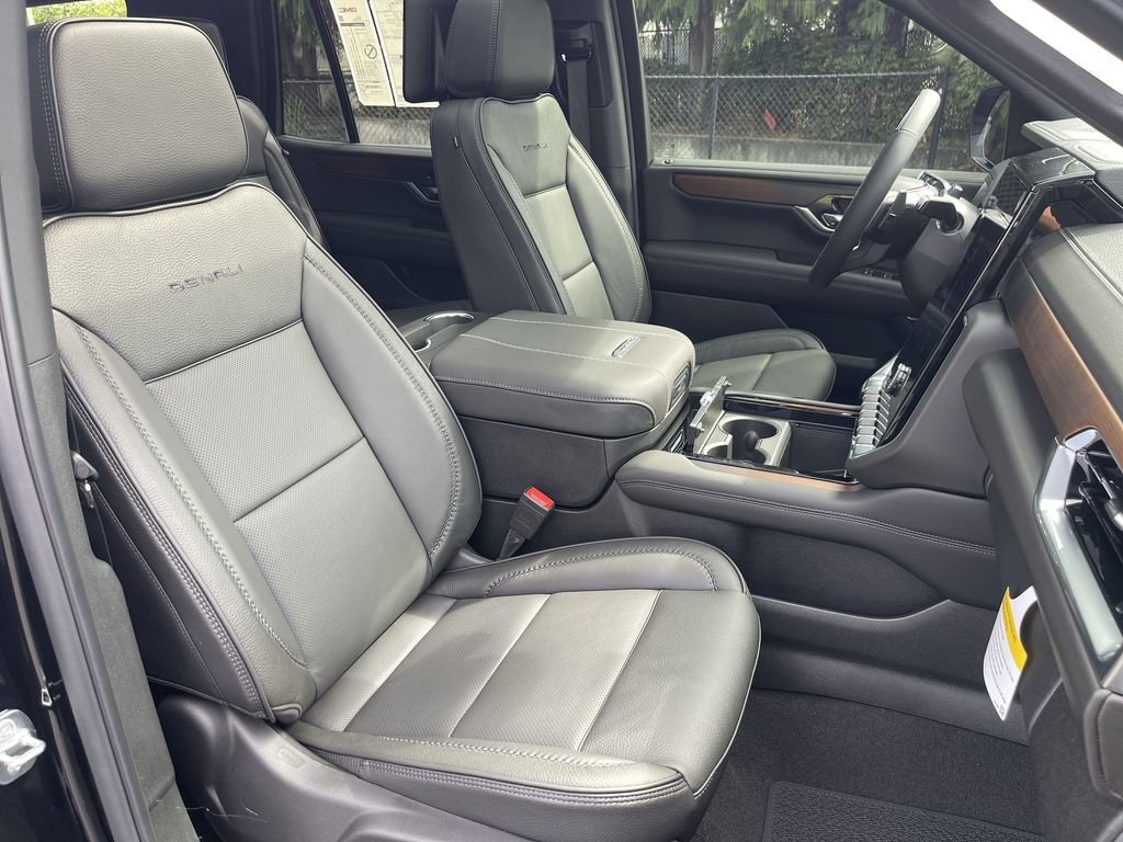 New 2026 GMC Yukon Denali w/ Advanced Technology Package AWD/4WD image 29