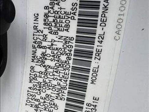 Used 2013 Toyota Corolla LE FWD image 18