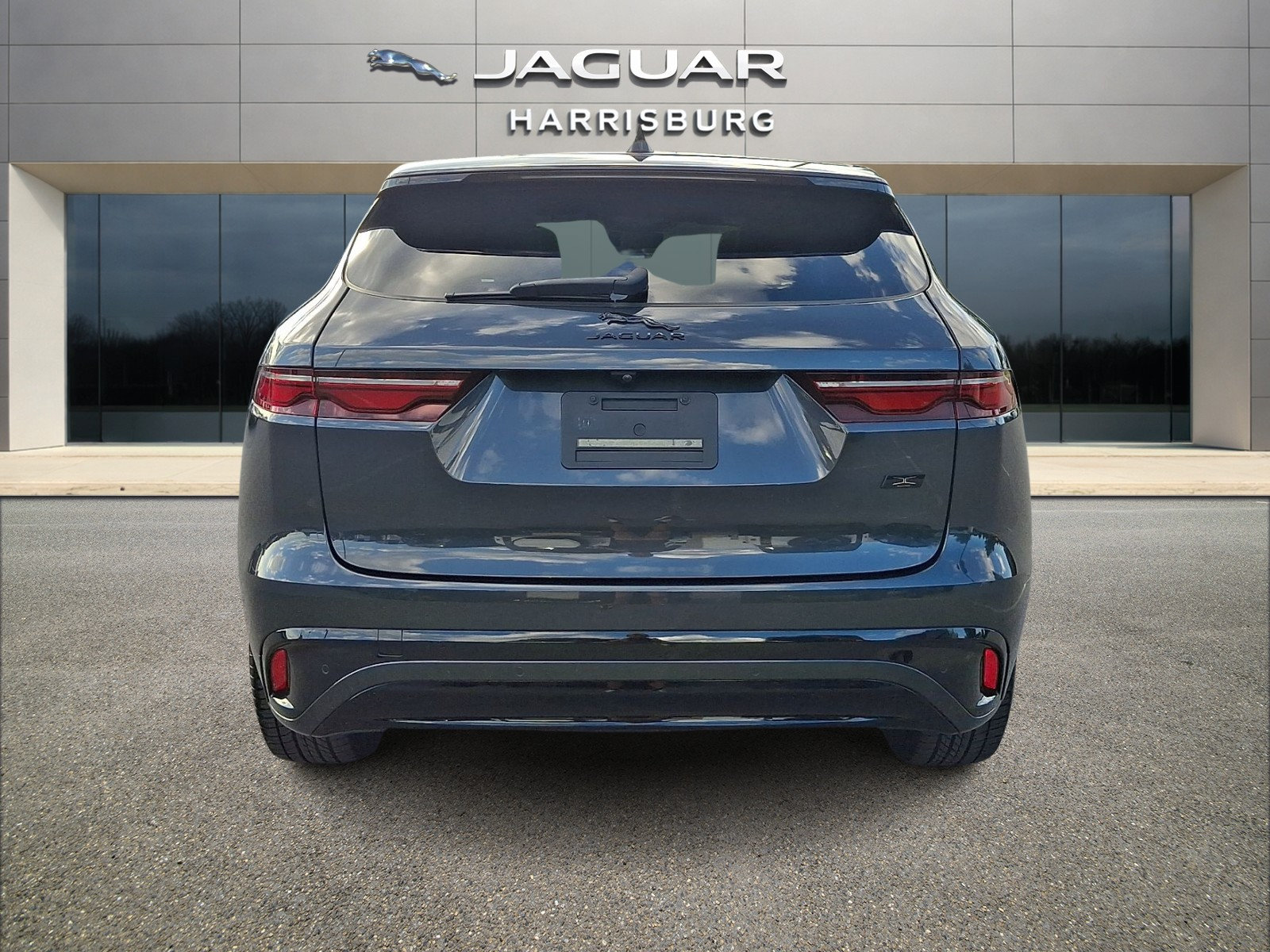 Used 2026 Jaguar F-PACE R-Dynamic S AWD/4WD image 3